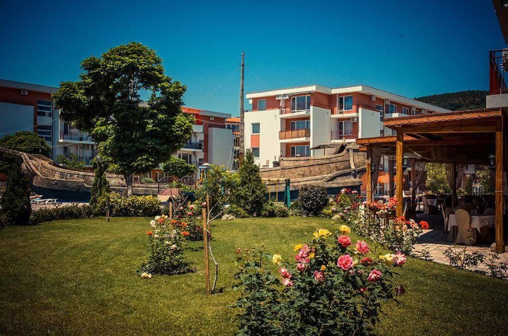 Privilege Fort Beach - Menada Apartments Elenite Exterior foto